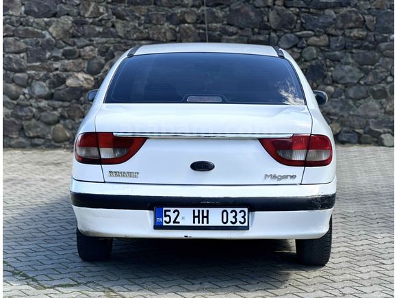 Renault Megane 1.9 DTi RTE 2000 Model  Klimalı