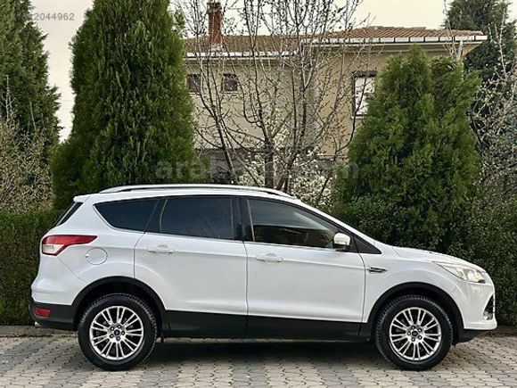 'BOYASIZ 2013 MODEL FORD KUGA TİTANİUM 94.000'KM CAM TAVAN 4x4
