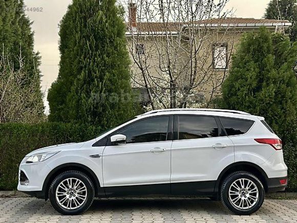 'BOYASIZ 2013 MODEL FORD KUGA TİTANİUM 94.000'KM CAM TAVAN 4x4