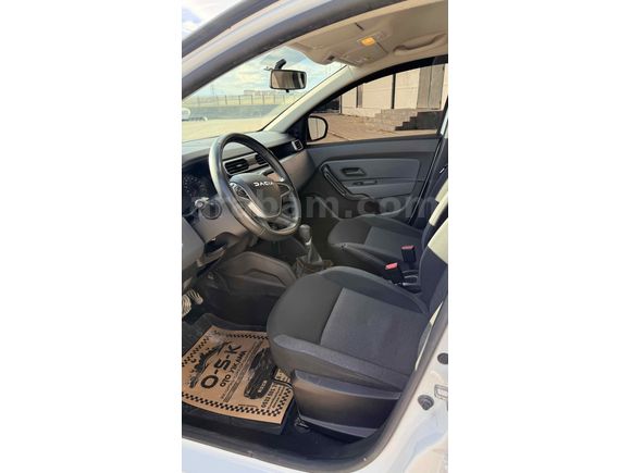 Sahibinden Dacia Duster 1.3 Tce Essential 2023 Model  78.000 km Beyaz