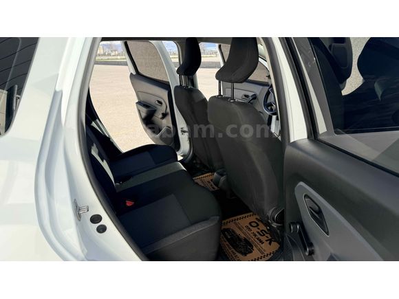 Sahibinden Dacia Duster 1.3 Tce Essential 2023 Model  78.000 km Beyaz