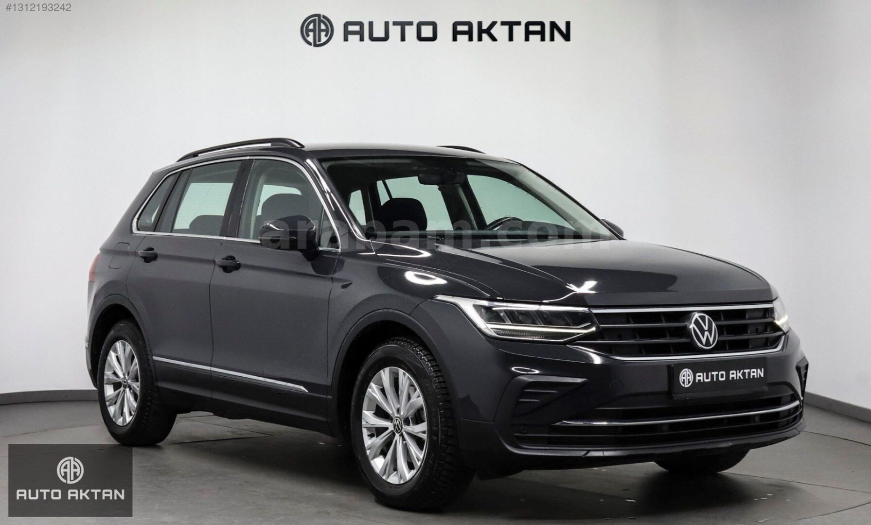 Galeriden Volkswagen Tiguan 1.5 TSI Life 2021 Model İstanbul 115.500 km Gri 3