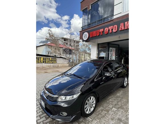 Sahibinden Honda Civic 1.6i VTEC Eco Elegance 2013 Model 