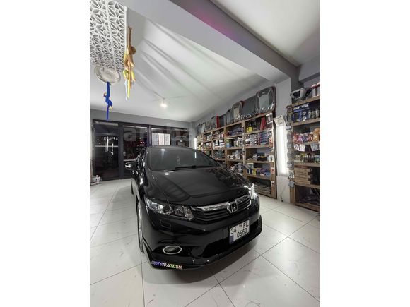 Sahibinden Honda Civic 1.6i VTEC Eco Elegance 2013 Model 