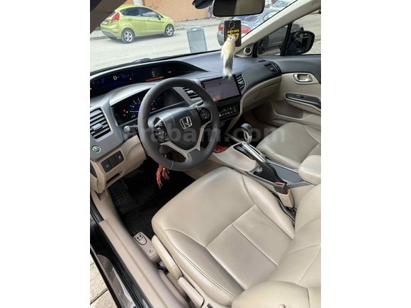 Sahibinden Honda Civic 1.6i VTEC Eco Elegance 2013 Model 