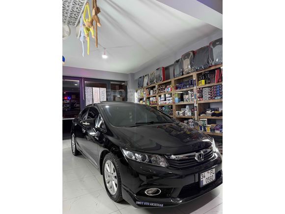 Sahibinden Honda Civic 1.6i VTEC Eco Elegance 2013 Model 