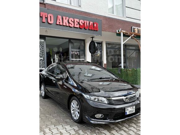 Sahibinden Honda Civic 1.6i VTEC Eco Elegance 2013 Model 