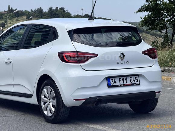 2022 RENAULT CLİO 1.0 TCE 79.000 KM SERVİS BAKIMLI TABLET EKRAN