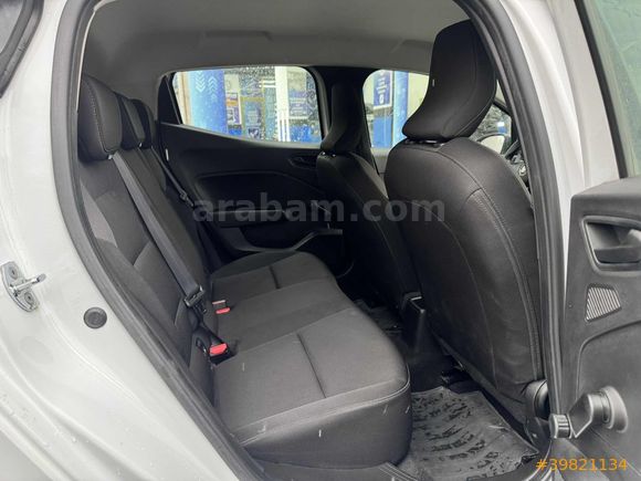 2022 RENAULT CLİO 1.0 TCE 79.000 KM SERVİS BAKIMLI TABLET EKRAN