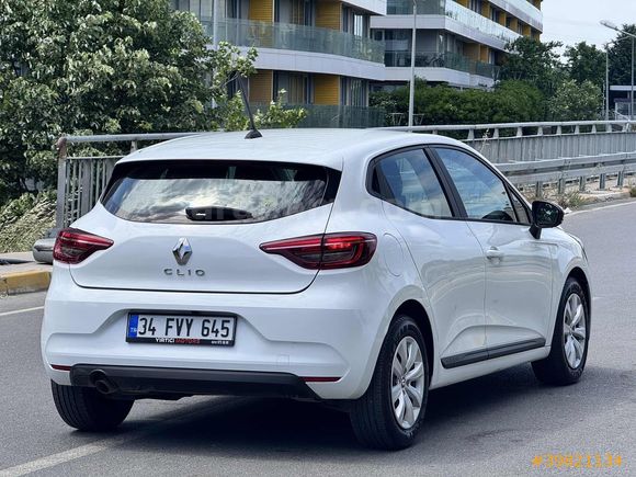 2022 RENAULT CLİO 1.0 TCE 79.000 KM SERVİS BAKIMLI TABLET EKRAN