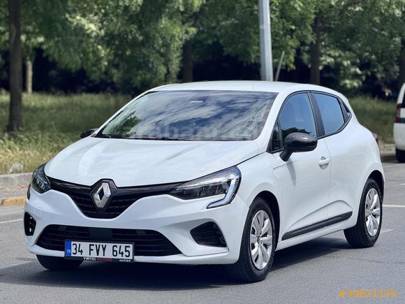 2022 RENAULT CLİO 1.0 TCE 79.000 KM SERVİS BAKIMLI TABLET EKRAN