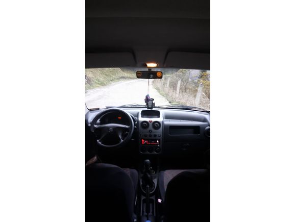 Sahibinden Peugeot Partner 1.9 D 2008 Model