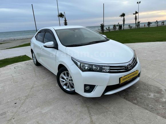 Galeriden Toyota Corolla 1.6 Advance 2015 Model Mersin