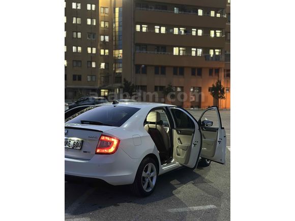 Sağlıkçıdan Skoda Rapid 1.6 TDI Elegance 2014 Model 