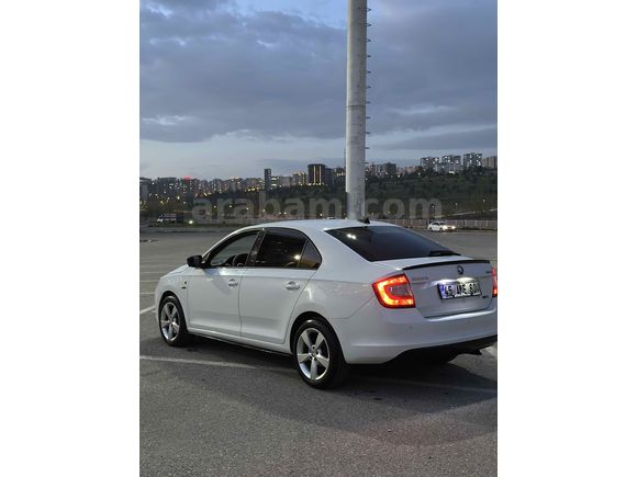Sağlıkçıdan Skoda Rapid 1.6 TDI Elegance 2014 Model 