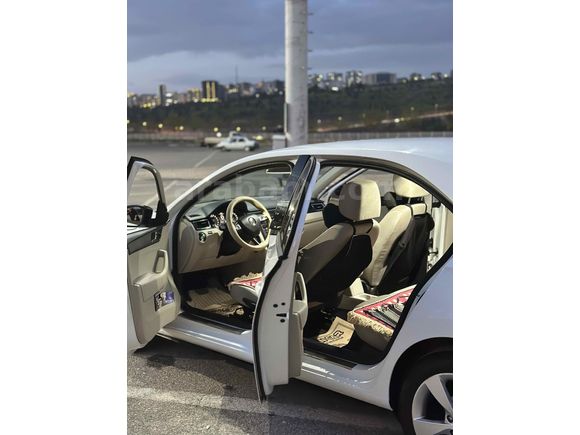 Sağlıkçıdan Skoda Rapid 1.6 TDI Elegance 2014 Model 