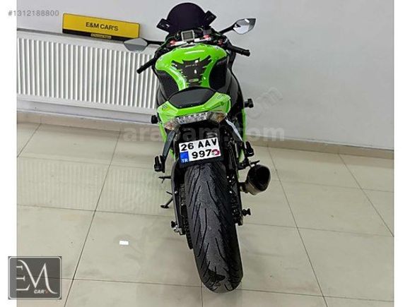 103　送料無料　kazHelios44-2　　アダプターなし Galeriden Kawasaki Ninja ZX-4RR 2025 Model İstanbul 6.100 km Yeşil