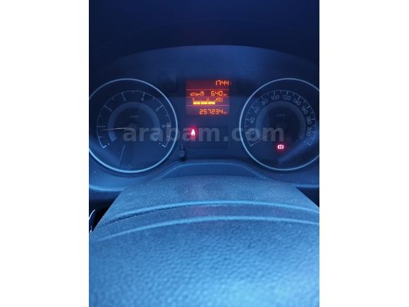 Sahibinden Peugeot 301 1.6 HDi Active 2015 Model  250.000 km Beyaz