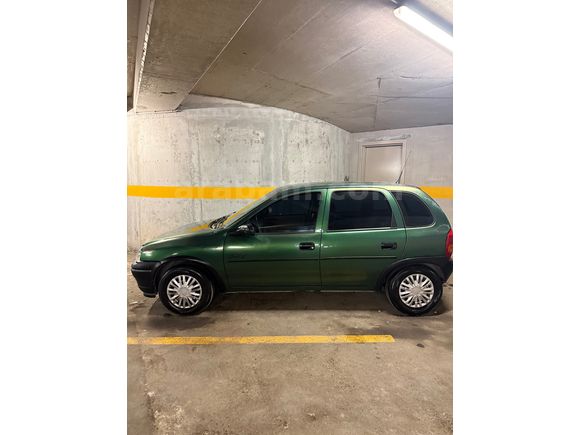 Düşük km tertemiz kullanıcıdan corsa 