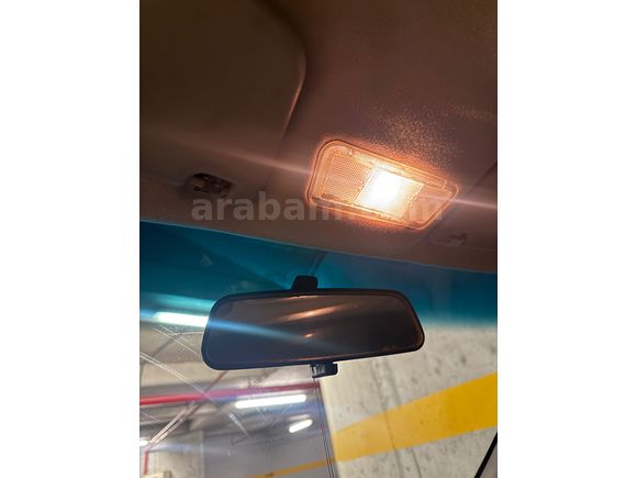 Düşük km tertemiz kullanıcıdan corsa 