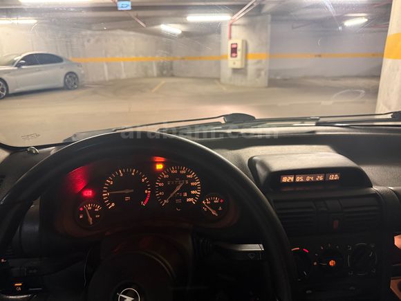 Düşük km tertemiz kullanıcıdan corsa 