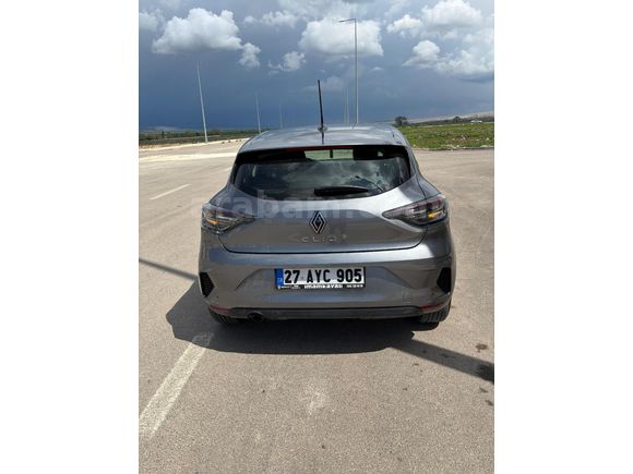 Sahibinden Renault Clio 1.0 TCe Evolution 2024 Model