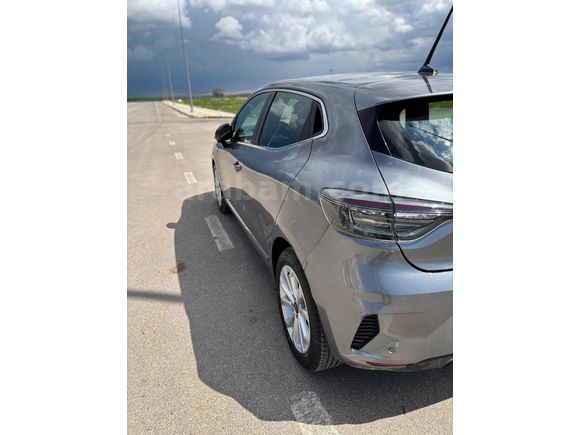 Sahibinden Renault Clio 1.0 TCe Evolution 2024 Model