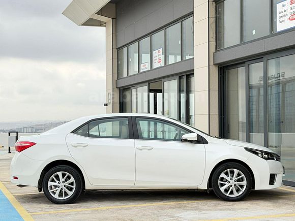 İLK SAHİBİ 2014 COROLLA 1.6 ADVANCE 121 BİN'DE SERVİS BAKIMLI +