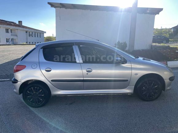 Sahibinden Peugeot 206 1.6 XT 2000 Model 