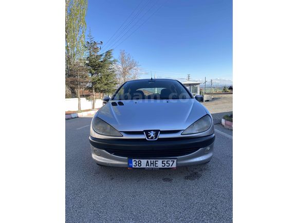 Sahibinden Peugeot 206 1.6 XT 2000 Model 