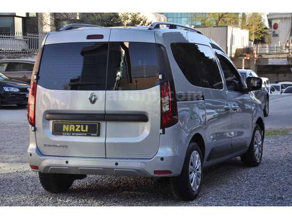 2023 RENAULT EXPRESS (senetle taksitlendirme seçeneğimiz vardır)