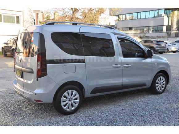 2023 RENAULT EXPRESS (senetle taksitlendirme seçeneğimiz vardır)