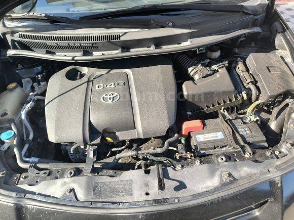 Sahibinden Toyota Auris 1.4 D-4D Elegant 2008 Model