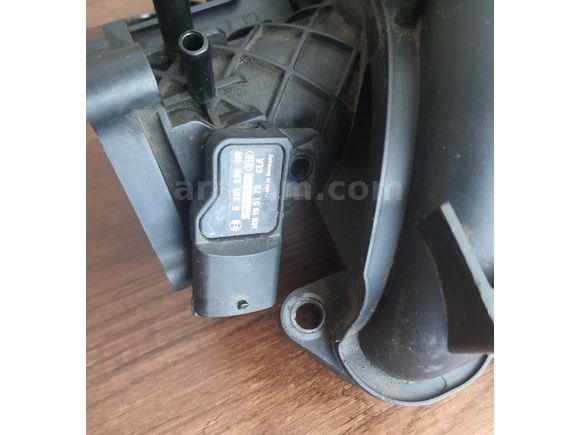Colt Forfour Gaz Kelebeği, Manifold