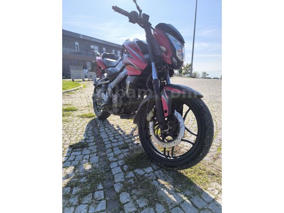 hasar kayıtsız Bajaj Pulsar 200
