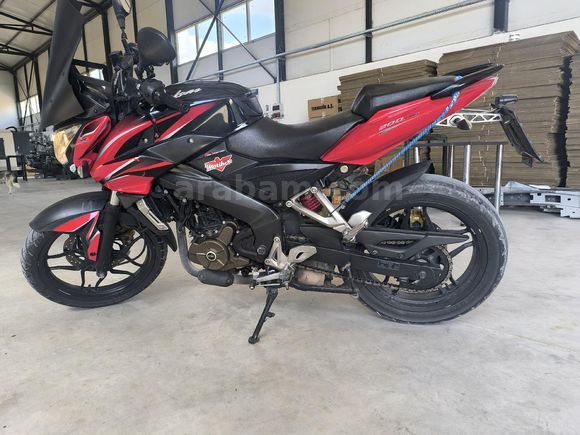 hasar kayıtsız Bajaj Pulsar 200