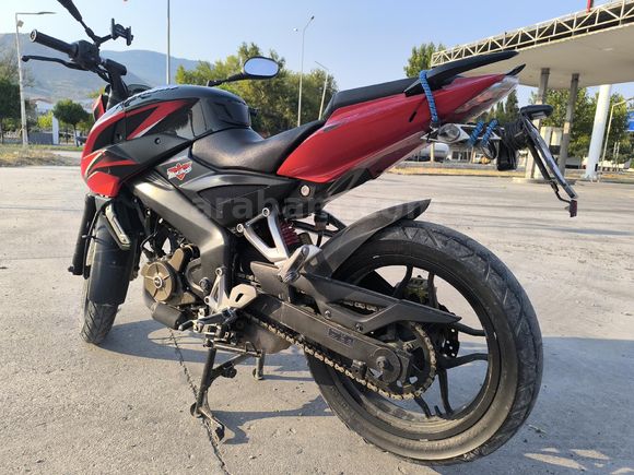 hasar kayıtsız Bajaj Pulsar 200