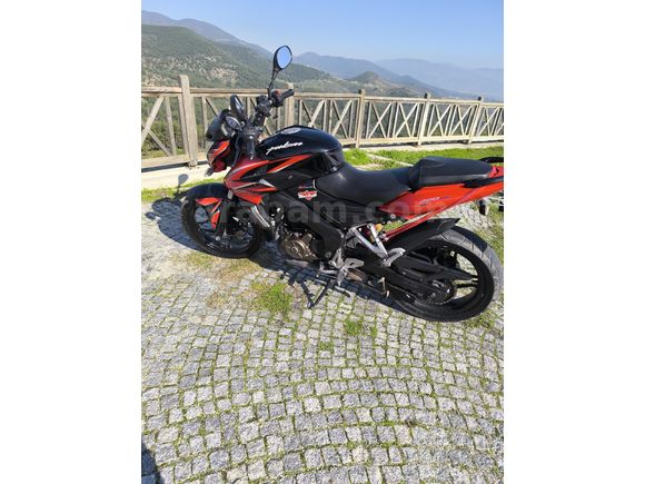 hasar kayıtsız Bajaj Pulsar 200