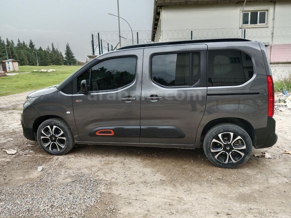 Sahibinden Citroen Berlingo 1.5 BlueHDI Shine Bold 2024 Model