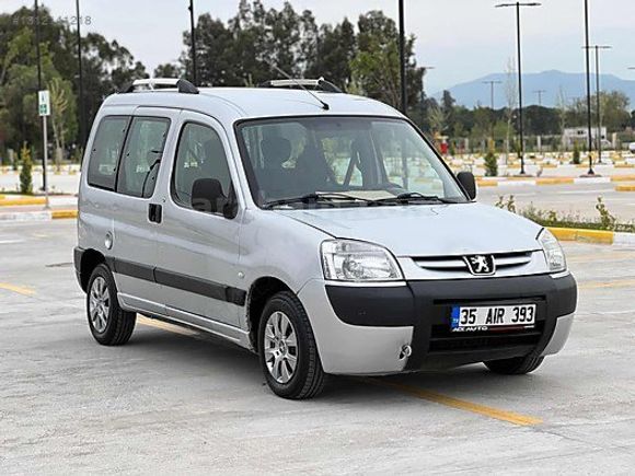 ACK OTOMOTİVDEN BAKIMLI VE KONFORLU PEUGEOT PARTNER!