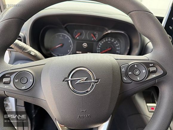 FİAT ANA BAYİİ EFSANE İZMİT -2023 OPELCOMBO CARGO ELEG XL 6100KM