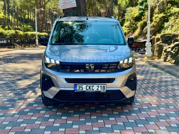 Sahibinden Peugeot Rifter 1.5 BlueHDI Allure 2025 Model