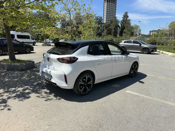 İlk Sahibinden Opel Corsa 1.2 T Ultimate 2020 Model  137.000 km Beyaz 