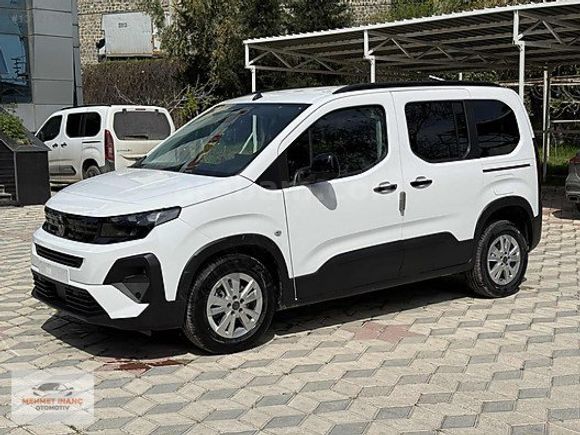 2026 MODEL PEJO PARTNER OTOMATİK 0 KM HATASIZ 4 CAM OTOMATİK