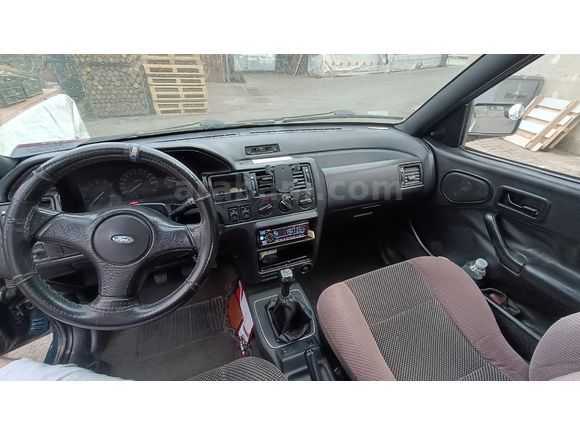 Ford Escort Cosworth 1.6 (8 Yıllık Aile Aracı)