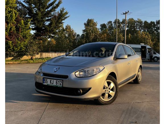 Öğretmenden Renault Fluence 1.6 Extreme 2011 Model Samsun 203000 km Gri