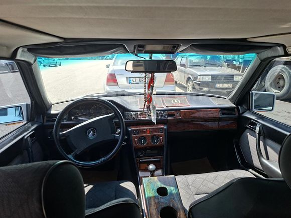 Sahibinden Mercedes - Benz 200 E 1989 Model
