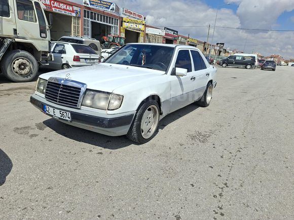 Sahibinden Mercedes - Benz 200 E 1989 Model