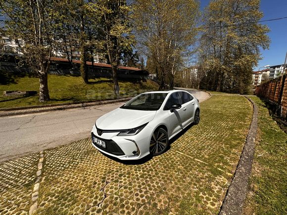 Sahibinden Toyota Corolla 1.5 Flame X-Pack 2025 Model 