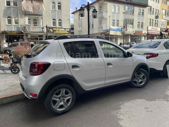 İLK SAHİBİNDEN SADECE 19 BİN KM’DE BOYASIZ 1.5 DCİ STEPWAY
